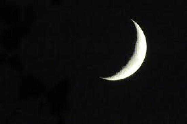 باحث فلكي يكشف أول أيام شهر رمضان
