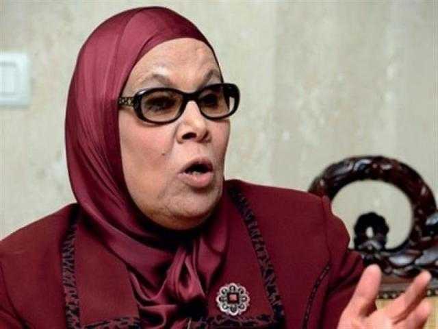 أمنة نصير: العمل عبادة لا يقل عن أداء الصلاة