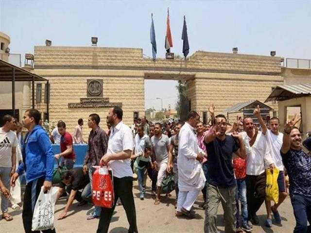 العفو عن 85 والافراج الشرطى عن 266 من نزلاء السجون