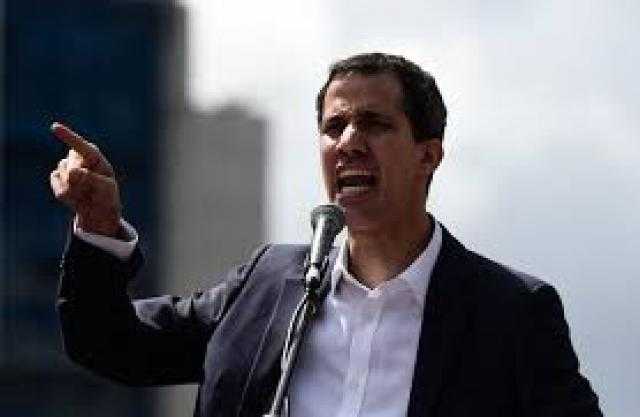 فنزويلا تلجأ لـ”سلاح الإنترنت” بسبب غوايدو