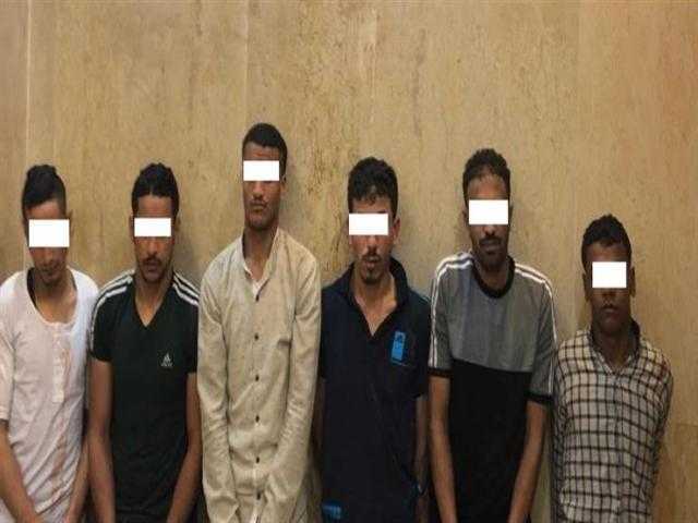 القبض على مرتكبي سرقة سيارة محملة ”خردة” بحلوان