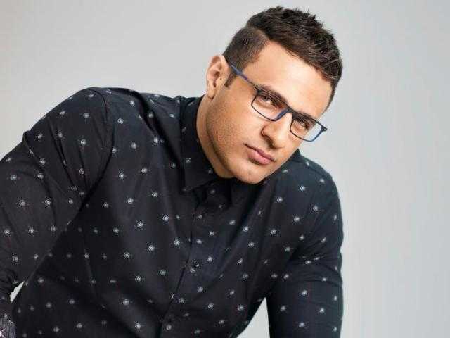 محمد نور يحتفل بـ مليون مشاهدة لـ أغنيته جاني في ملعبي