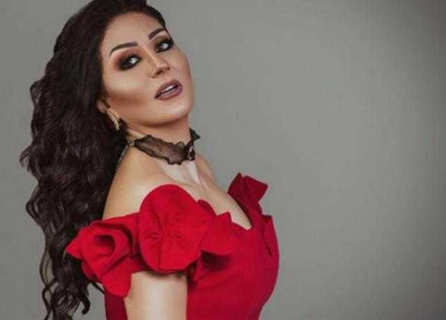 رسالة مؤثرة من وفاء عامر إلى جمهورها