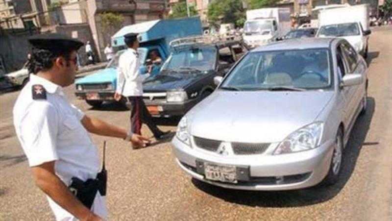 ضبط سائقين لاتهامهما بالسير عكس الاتجاه في الإسكندرية
