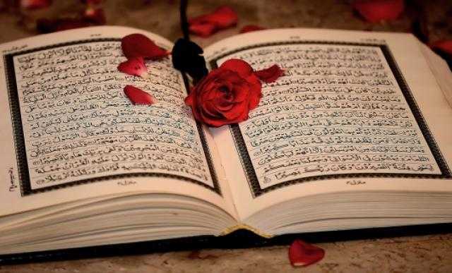 ما حكم التطريب والتغني في صوت المؤذن والمقرئ !