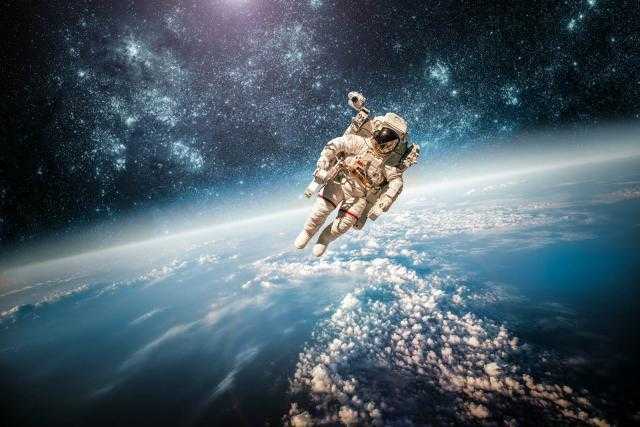بالفيديو..اول شخص يصوم رمضان فى الفضاء