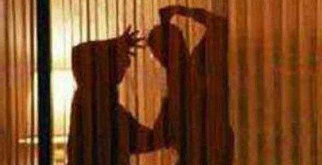 ذبح ”حلاق” بالموس والسبب صلاة التراويح