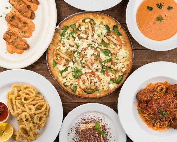فطارك عندنا.. مكرونة بالجمبري والكريمة.. وخبز بالتونة والجبنة