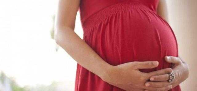 على الحوامل تجنب البطاطس المقلية والبيتزا