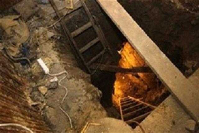 القبض على موظف بالمعاش خلال تنقيبه عن الآثار بكفر شكر