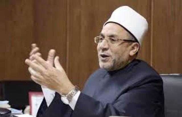 أمين ”البحوث الإسلامية” يجتمع مع الطلاب الوافدين والطالبات بحفل إفطار جماعي