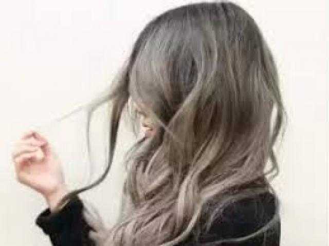 وصفة| صفار البيض وزيت الزيتون لعلاج الشعر التالف والمتقصف