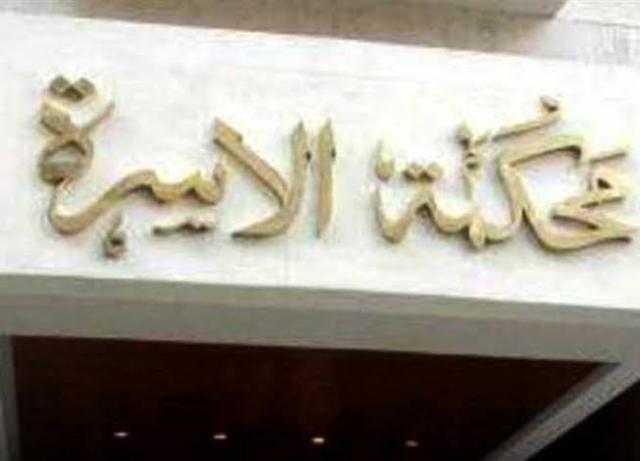 حماتى ضربتنى علقة موت عشان اشتريت ماكياج من مرتبى