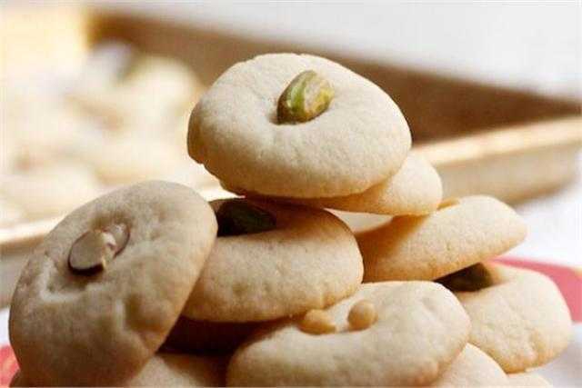 طريقة اقتصادية لعمل «الغريبة» في المنزل