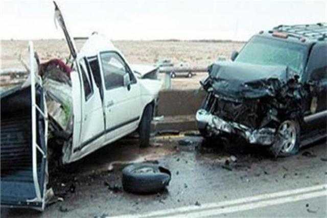 إصابة 11 شخصا في تصادم على طريق الصالحية بالشرقية