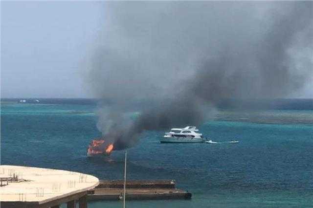 تفحم لنش سياحي وإنقاذ ركابه بالغردقة