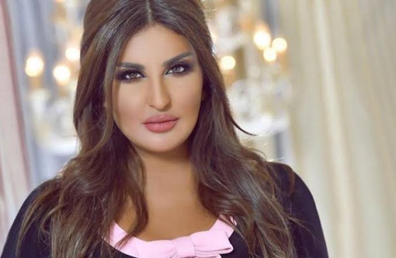 شذى حسون تخطف الأنظار بإطلالة جذابة من الطائرة.. شاهد