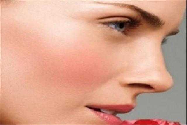 لجمالك..طريقة عمل توريد الخدود والكعبين «TINT»