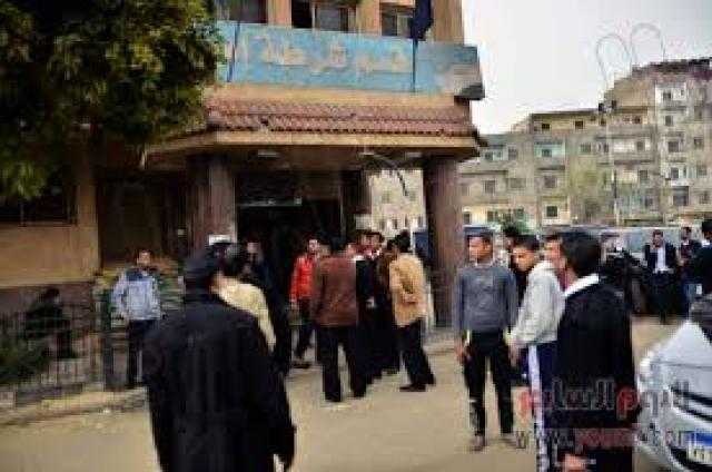 القبض على بلطجى بعد إطلاقه أعيرة نارية لفرض السيطرة على المواطنين بإمبابة