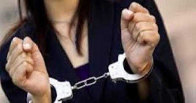 حبس ربة منزل قتلت والدها أثناء نومه