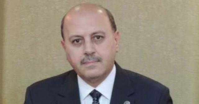حبس عاطل 4 أيام على ذمة التحقيقات لشروعه فى قتل والده بمطواة بكفر شكر