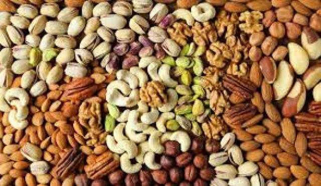 تعرف علي بعض انواع من المكسرات تعزز الصحة
