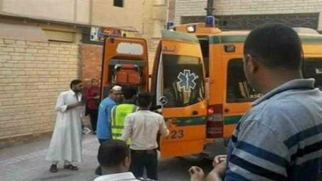 اصابة 6 أشخاص إثر وقوع حادث تصادم سيارتين بالبحيرة