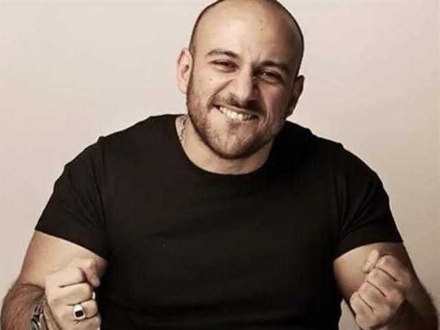 أحمد مكي يداعب جمهوره بهذه الطريقة