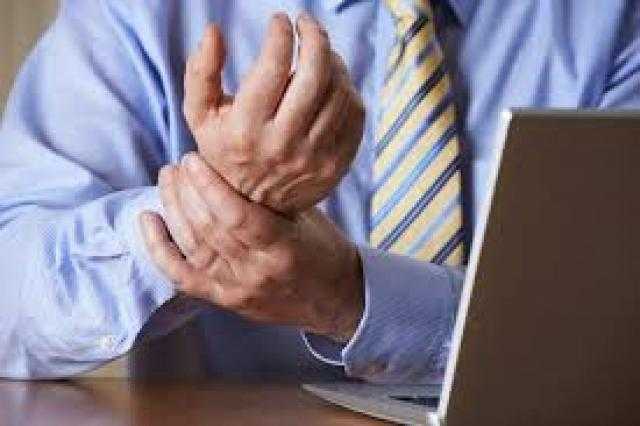شغلك ممكن يصيبك بمتلازمة ”الإجهاد المتكرر ”
