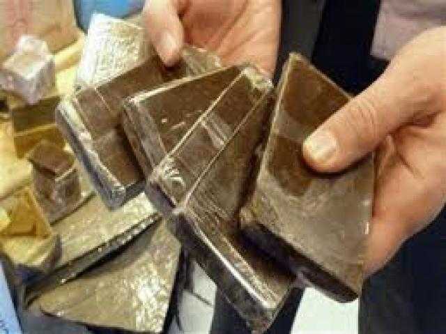 حبس سائقين 4 أيام على ذمة التحقيق لحيازة 20 كيس استروكس بالسلام