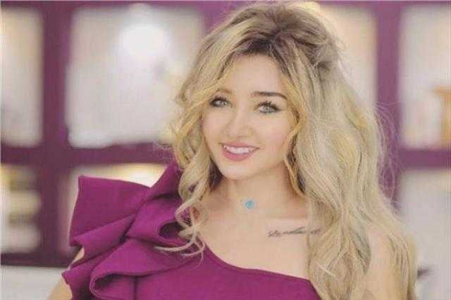 هنا الزاهد لـ أحمد فهمي: «فضحتنا»