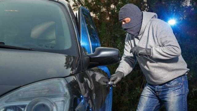 القبض على تشكيل عصابي تخصص في سرقة بطاريات السيارات بالمنيا