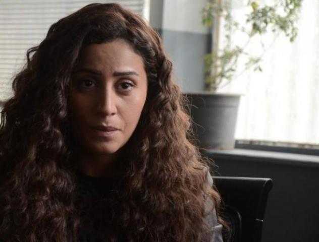 دينا الشربيني تعلق على تقديمها حفل ”القاهرة السينمائي” (صورة)