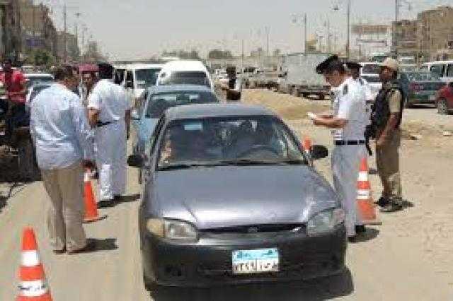 رجال المرور يكثفون من تواجدهم على الطرق ونشر خدمات داخل المواقف