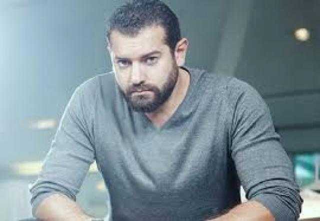 عمرو يوسف يشن هجومًا على المتنمرين برسالة نارية (فيديو)