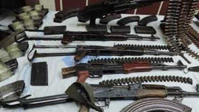 ضبط عاطل لاتهامه بالإتجار فى الأسلحة النارية غير المرخصة بأبو النمرس