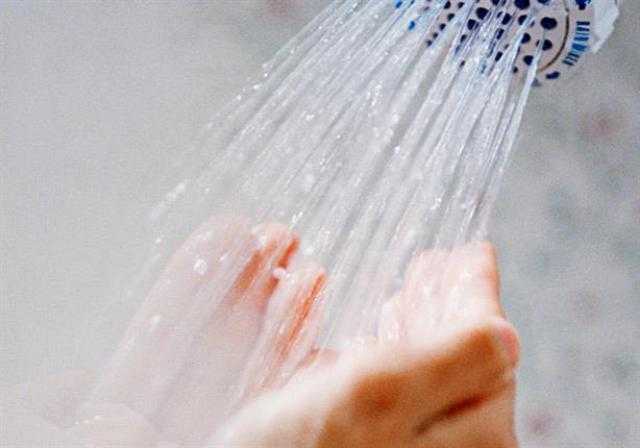 فيديو| «الإفتاء تجيب».. هل الطهارة من الجنابة بغسل الجسم كله