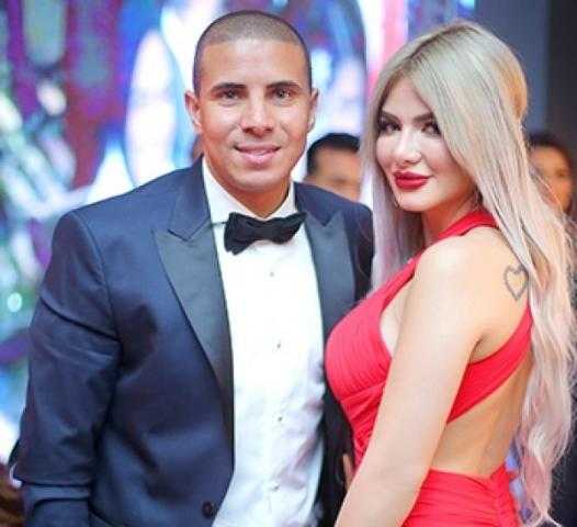 تاتو .. زوجة محمد زيدان يخطف الأنظار
