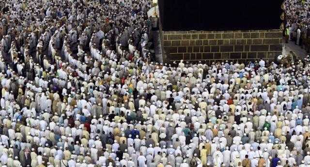 للحجاج.. تعرف على دعاء ارتداء ملابس الإحرام