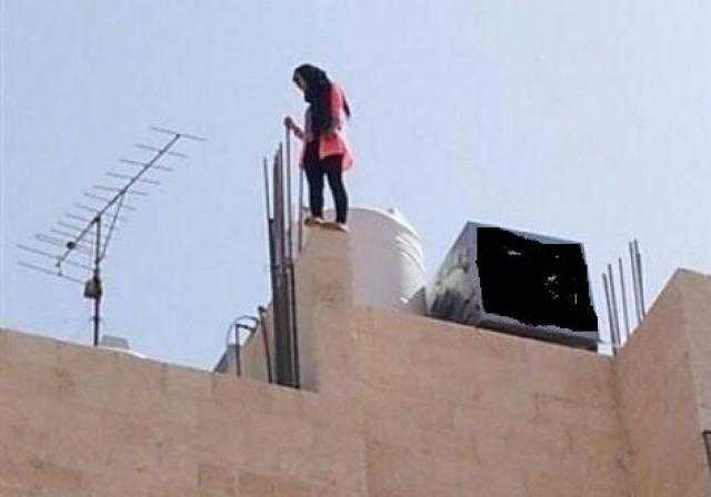 هددها شقيقها بفسخ خطبتها فانتحرت من الطابق الـ13 بالإسكندرية