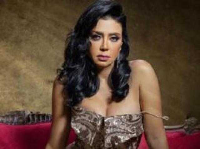 رانيا يوسف: ”اللي مخلفش بنات ما دقش الحلويات” (فيديو)
