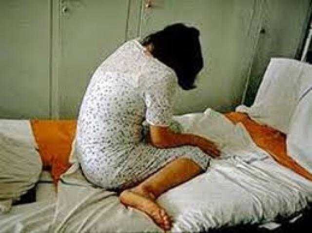 القضاء يدين زوج دبلوماسية اغتصب خادمة