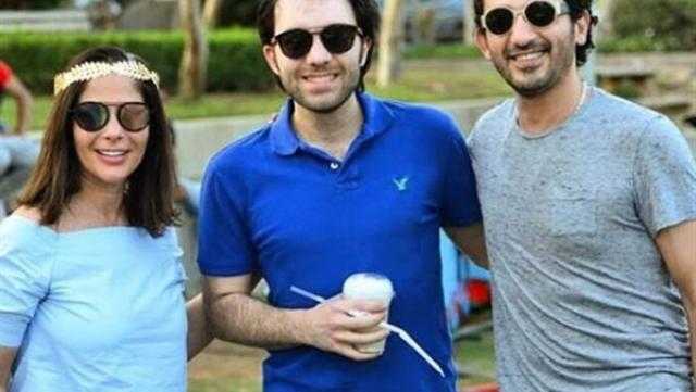 هكذا هنأ شريف رمزي زميله أحمد حلمي على «خيال مآتة»