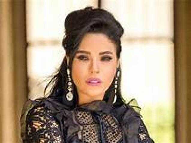 الليلة..المطربة أمينة تحيي حفلا على كورنيش المنيل