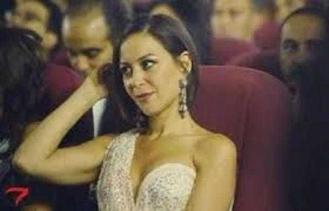 تكريم الفنانة منة شلبى على هامش مهرجان القاهرة السينمائي