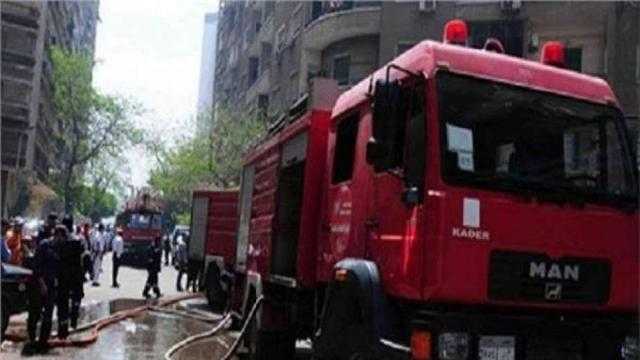 الحماية المدنية تسيطر على حريق شب في 3 شقق بالقطامية