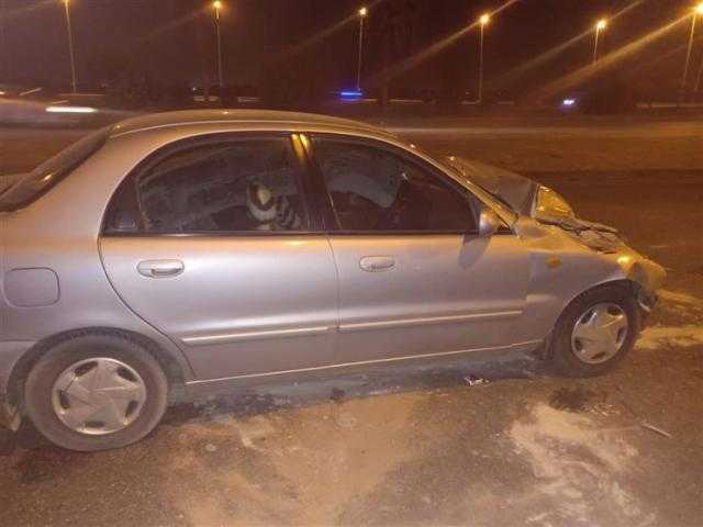 انقلاب سيارة ملاكي من أعلى كوبري بالإسماعيلية