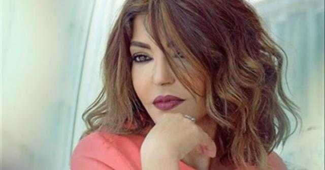 سميرة سعيد تشعل السوشيال ميديا بلوك مثير من ألبومها ”إنسان آلي”