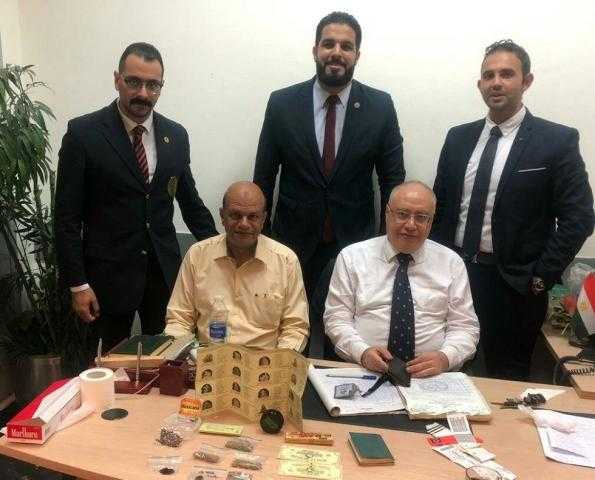 ضبط مخرج سينمائي حاول إدخال المخدرات بمطار القاهرة