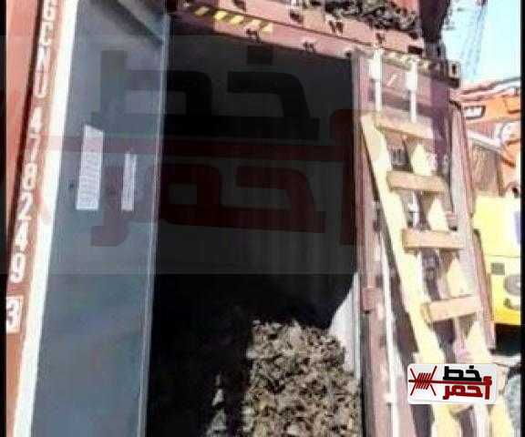 إحباط محاولة تهريب 80 طن من مجروش إطارات السيارات المحظور ة عبر ميناء الإسكندرية